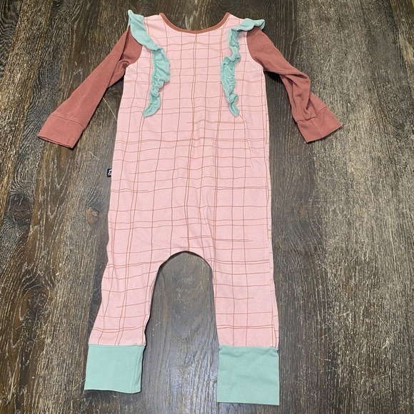 Romper‎ One piece Spring Easter Ruffle Pink Green Rags To Raches Outfit 2T - Picture 5 of 6